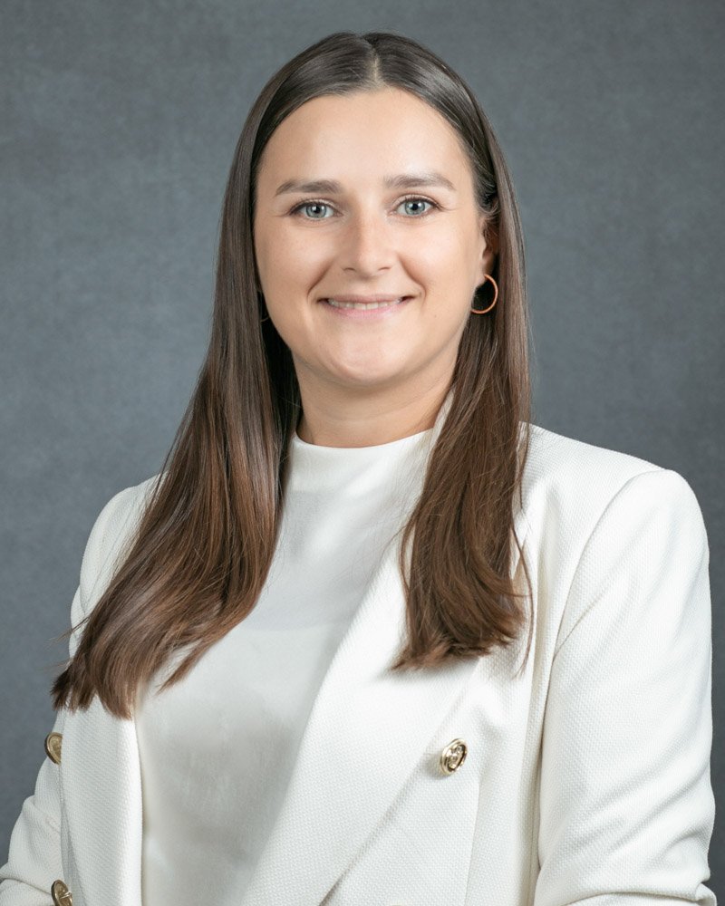 Executive-style team headshot from large corporate headshot day in Detroit-12