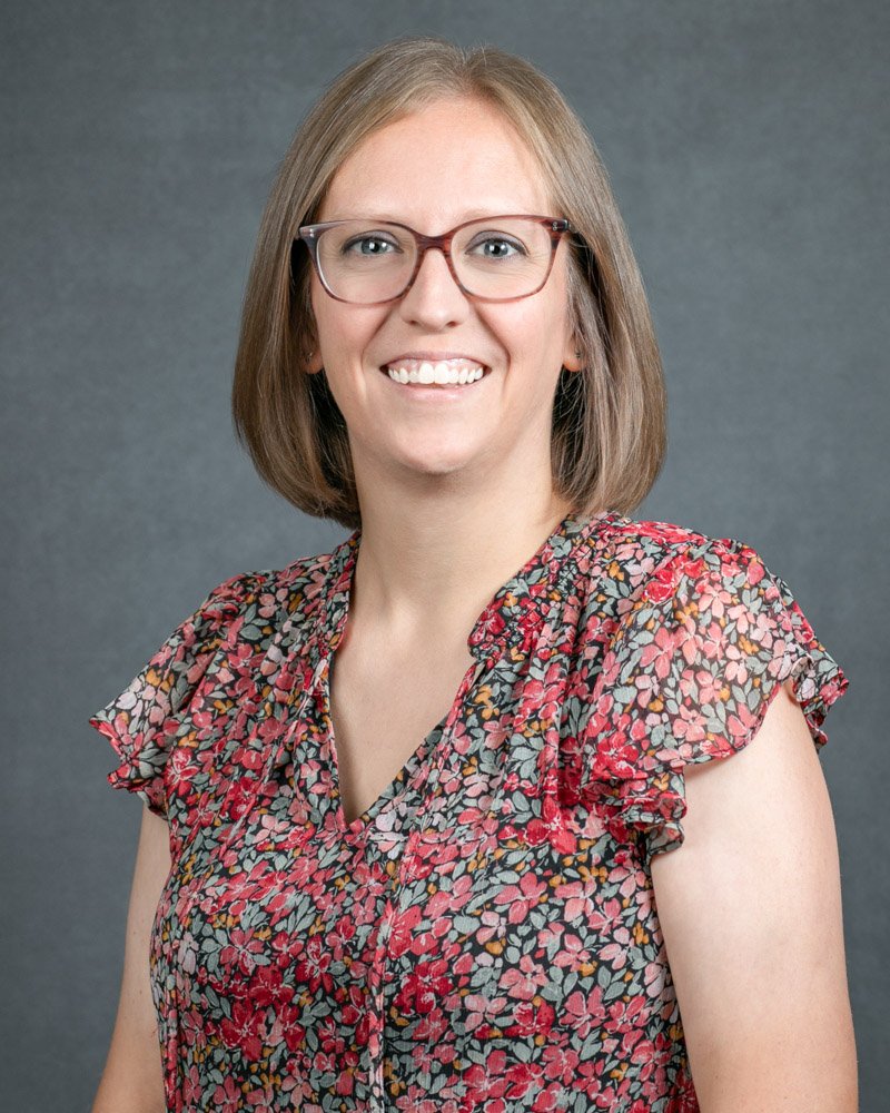 Executive-style team headshot from large corporate headshot day in Detroit-13