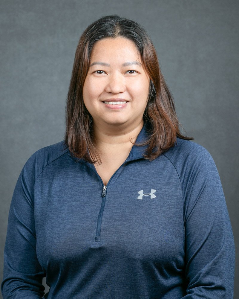 Executive-style team headshot from large corporate headshot day in Detroit=14