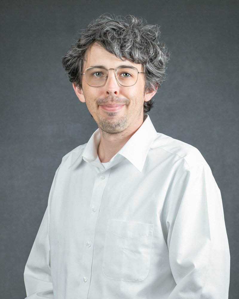 Executive-style team headshot from large corporate headshot day in Detroit-18