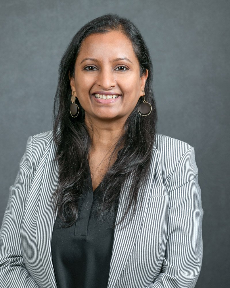 Executive-style team headshot from large corporate headshot day in Detroit-20