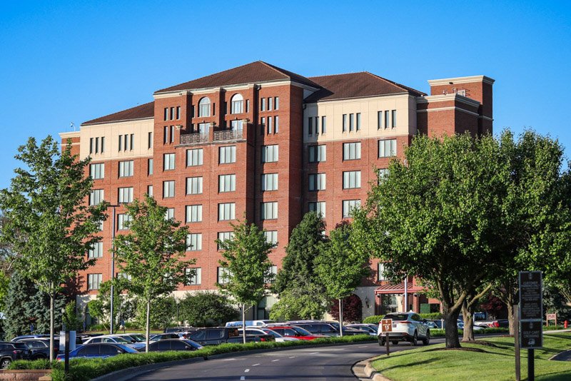 saint-johns-resort-plymouth-michigan-exterior